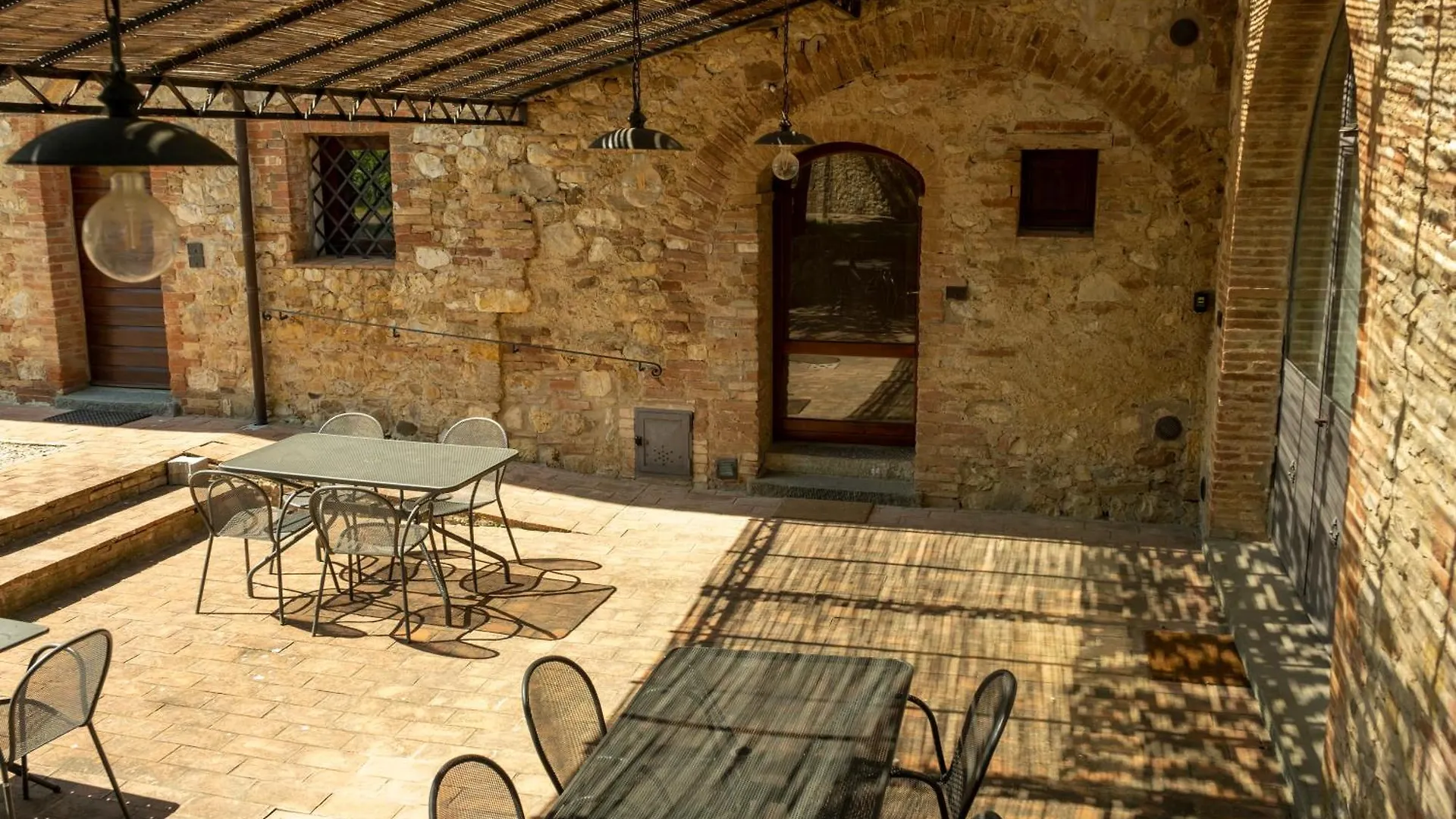 Agriturismo Monacianello - Fontebelvedere Wine Estate Ponte A Bozzone アパートホテル